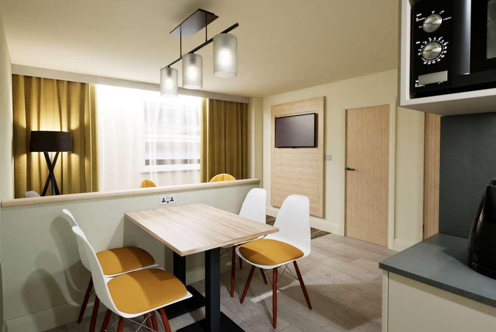 Super 8 By Wyndham Chester East Pokój zdjęcie