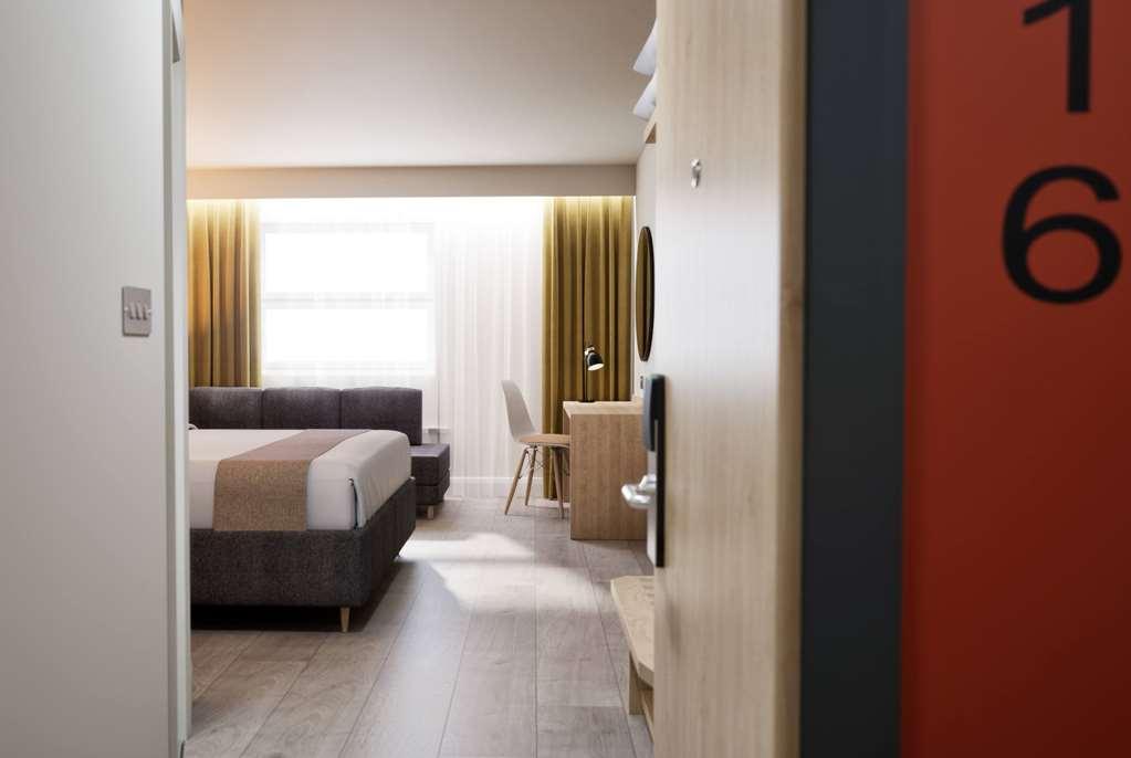 Super 8 By Wyndham Chester East Pokój zdjęcie