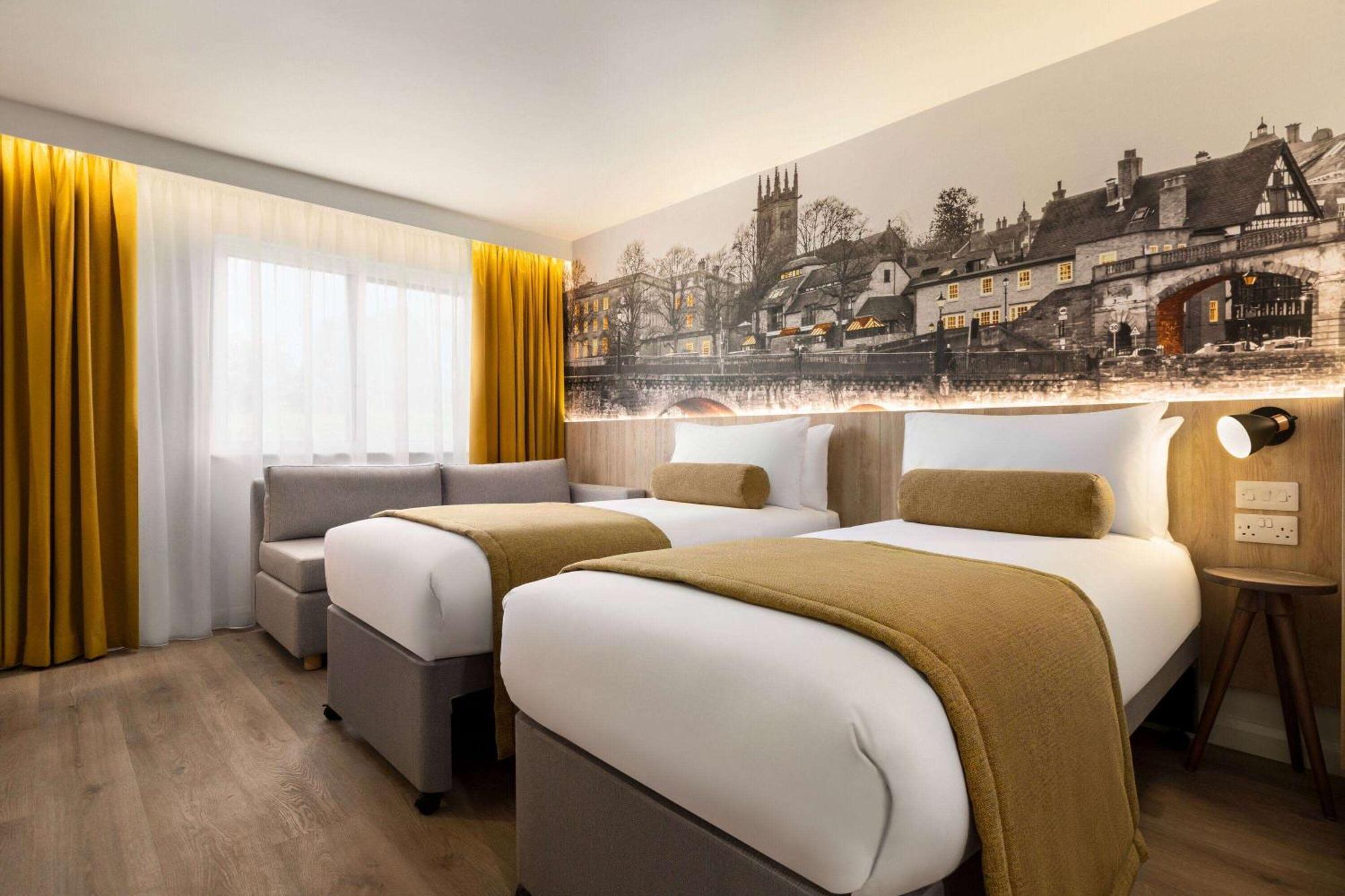 Super 8 By Wyndham Chester East Zewnętrze zdjęcie