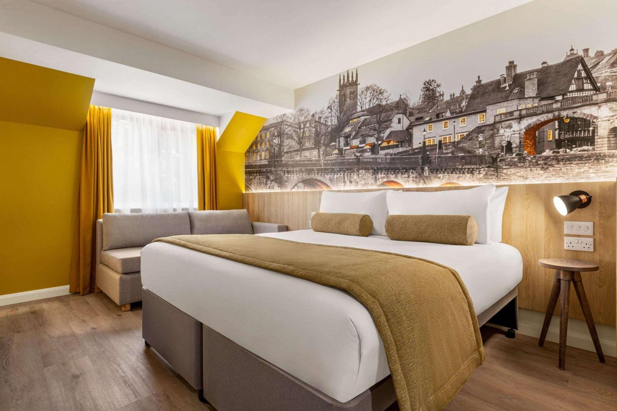 Super 8 By Wyndham Chester East Zewnętrze zdjęcie